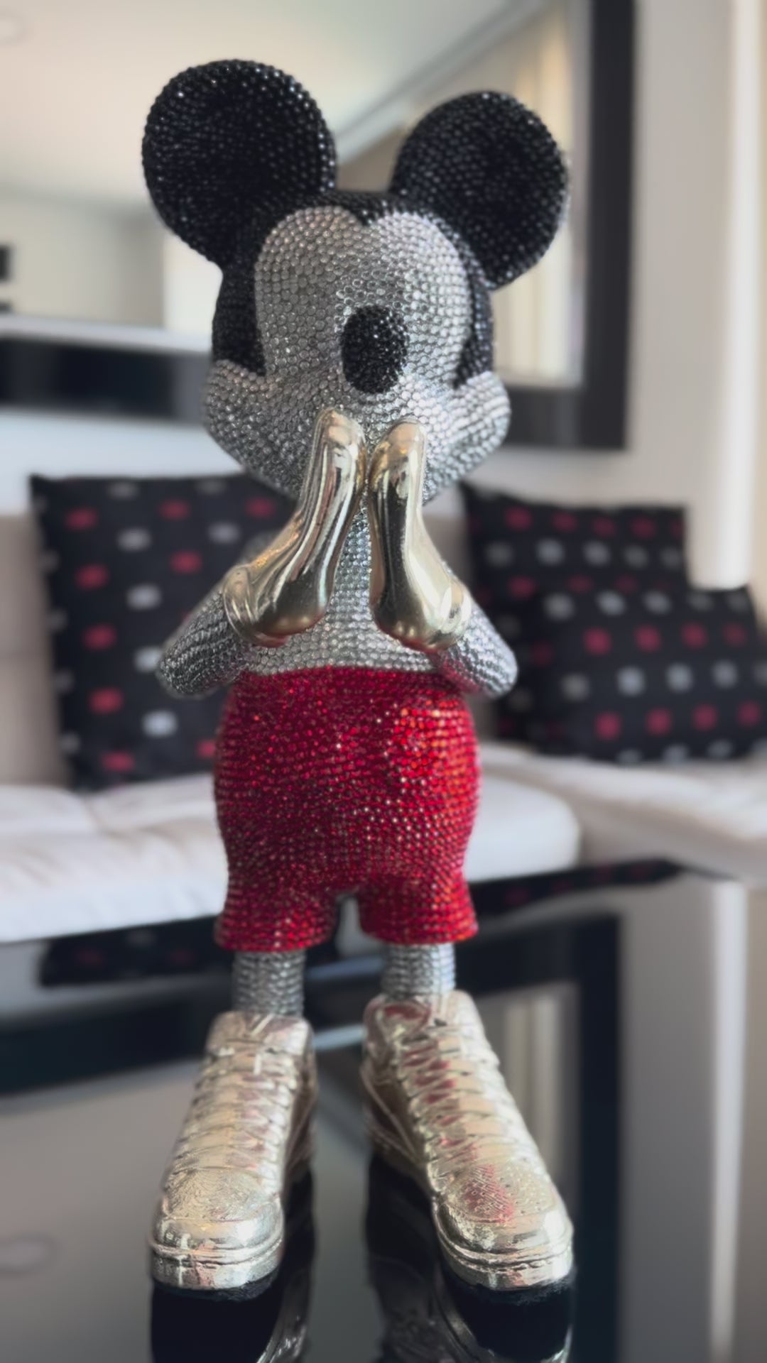 Escultura Micky Mouse